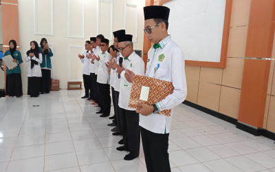 Pelantikan OSIM dan MPK MAN Tanah Laut Periode 2026/2027