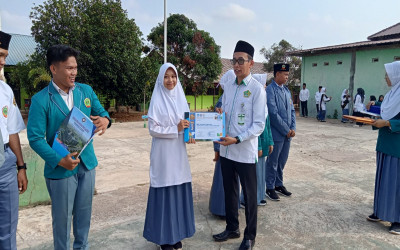 Tak Hanya Unggul di Kompetisi Pengetahuan, Siswa MAN Tanah Laut Raih Juara 1 Lomba Konten Kreatif Tingkat Provinsi